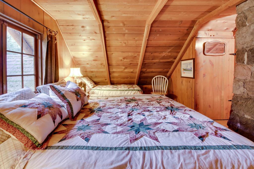 Zoe'S Log Cabin Welches Exterior photo