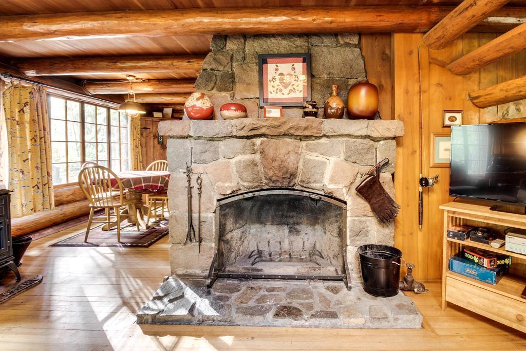 Zoe'S Log Cabin Welches Exterior photo